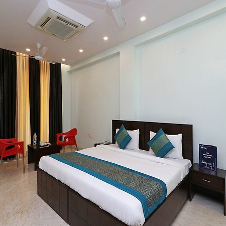 Hotel Oyo 9664 Sector 48 Gurgaon Exterior foto